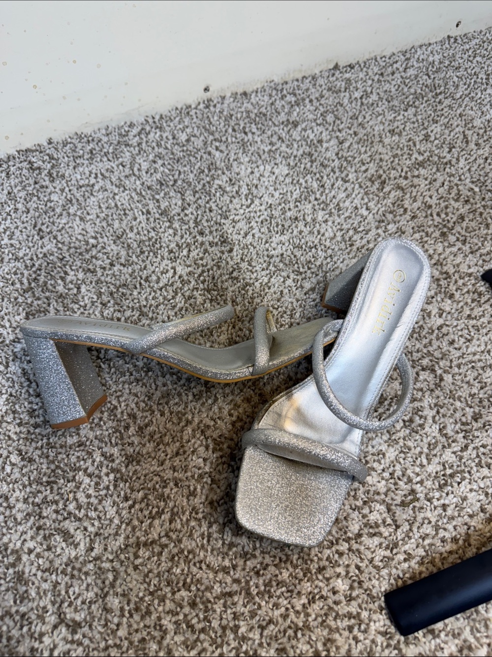 Silver Glitter Block Heel square toed Sandals - Women size 9 3 inch heel